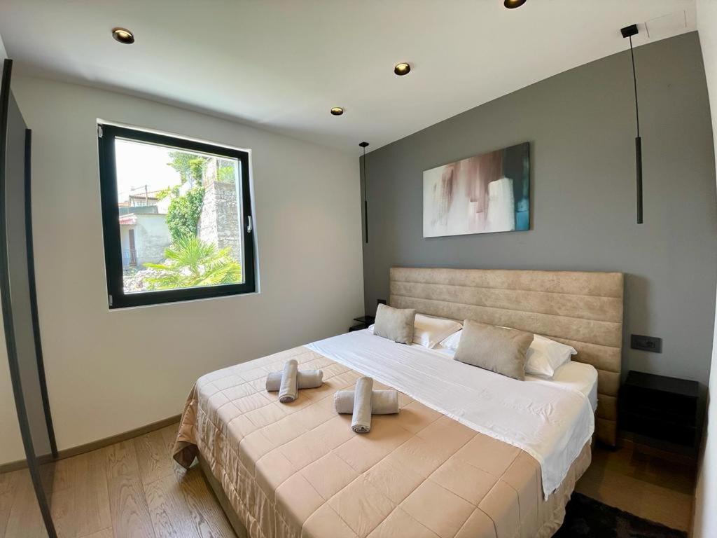 Aparthotel Villa V With Heated Pool 리예카 외부 사진